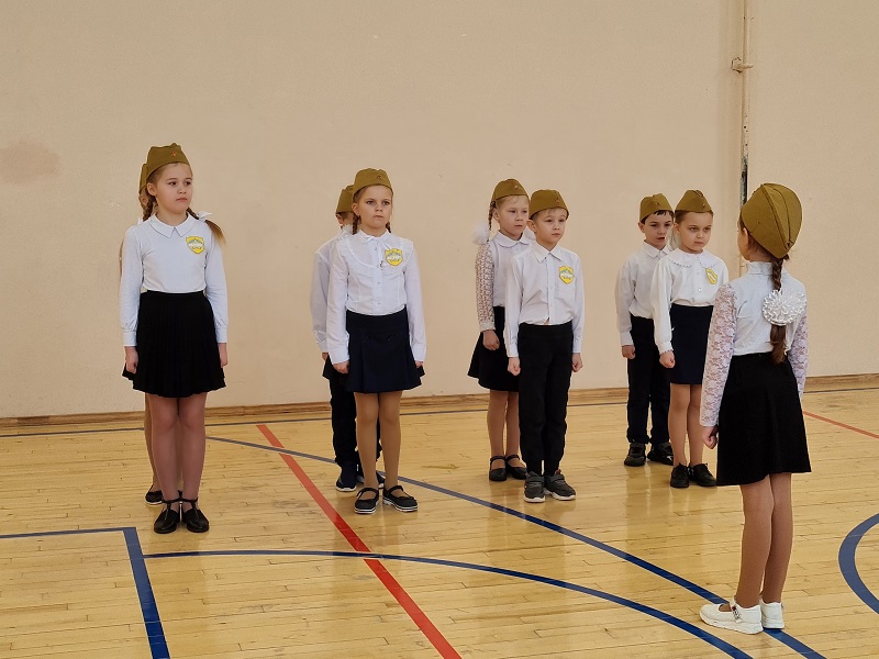 Смотр строя и песни.